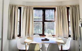 Lovely 3 Bed Ground Floor Flat With Free Parking